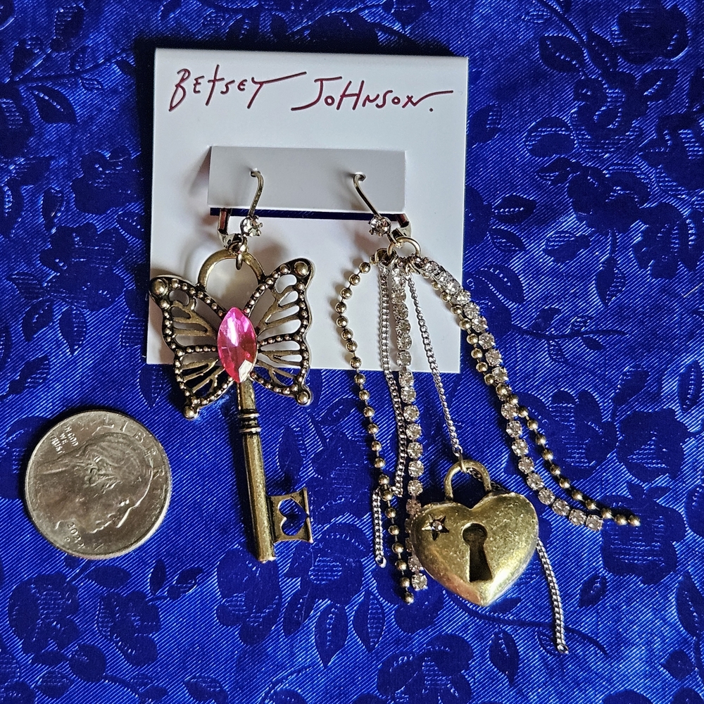 🦋Betsey Antiqued-Gold Butterfly and Heart Earrings with Pink Accent - NWT🦋